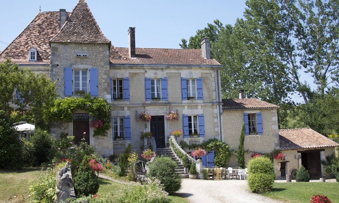 Montmoreau-Saint-Cybard House | Manoir La Breuille - elegant Manor house with private heated pool