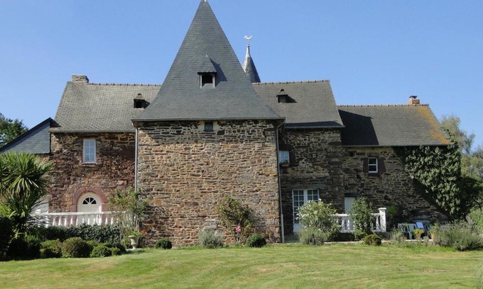 Saint-Thurial Bed & Breakfast | Manoir La Haie Chapeau