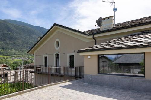 Saint Maurice Apartment | Manor House