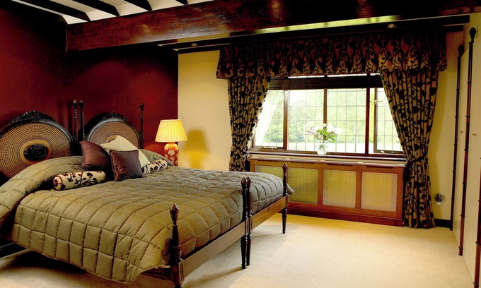 Bordon House | Manor House – Romantic Getaway (2-4 Guests)