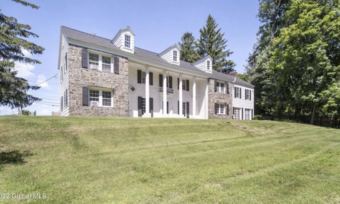 Albany House | Mansion in Albany 7minutes to Downtown Albany