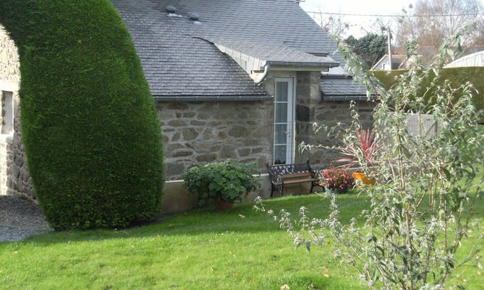 Saint-Coulomb House | Mansion - Saint-Coulomb