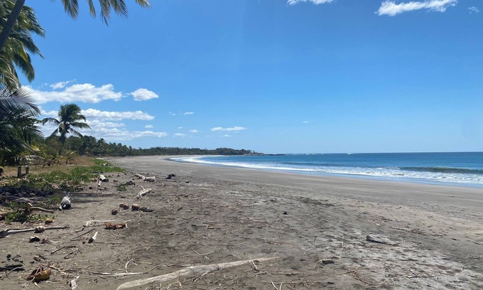 Junquillal Hotel | Manta Ray Lodge