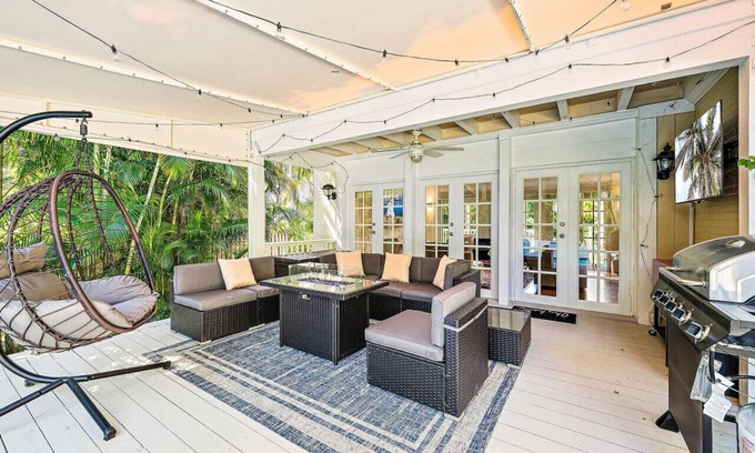 Palm Beach House | Mar-a-Lago Retreat!