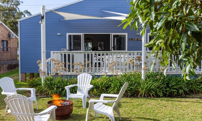 Callala Beach House | Mar-Lins - Pet Friendly - 2 Mins Walk to Beach