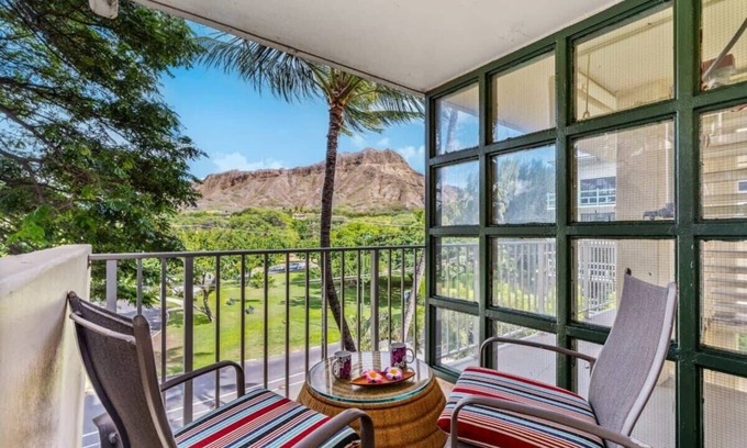 Diamond Head - Kapahulu - St. Louis Condo | @ Marbella Lane -Coastal retreat near Diamond Head