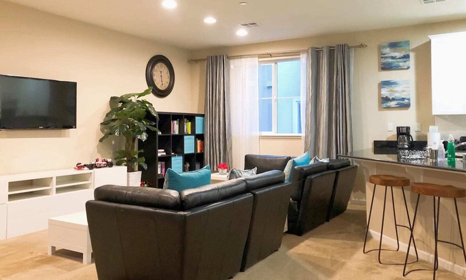 Berryessa House | @ Marbella Lane - Modern Townhome in SJ