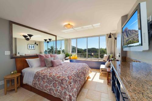 Waikiki Apartment | @ Marbella Lane Studio, 15 steps from the Beach, 11 mins from the Airport