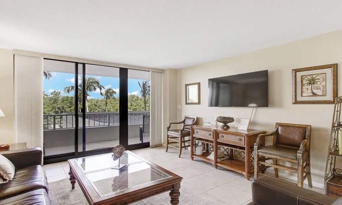 Marco Island Condo | Marco Island is a great place to spend your family vacation on the Gulf of.