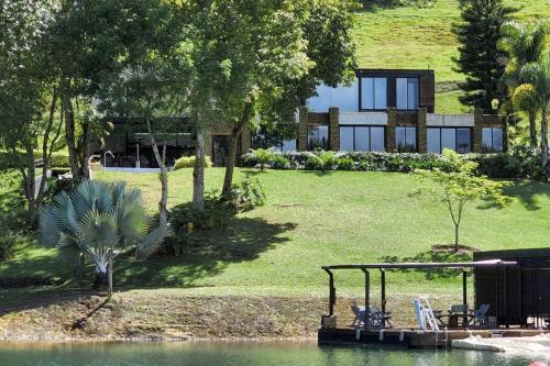 El Penol Villa | Maremansa Lake House Guatapé