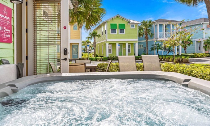 West Kissimmee Cottage | Margaritaville Cottage w/Jacuzzi Tub+ Private Balcony!