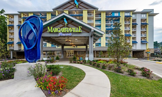 Gatlinburg Resort | Margaritaville Resort Gatlinburg