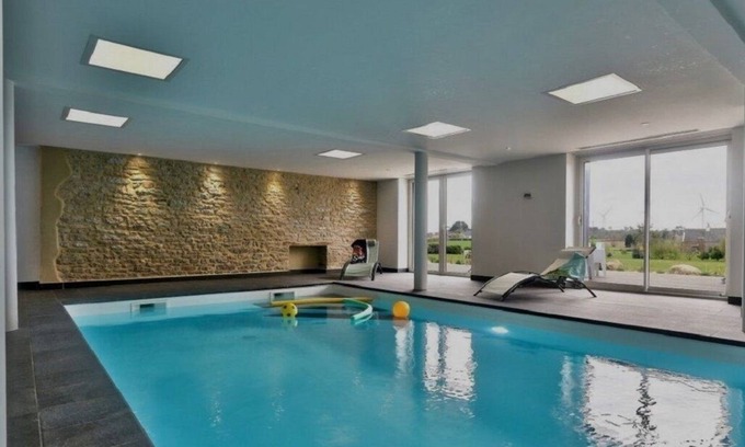 Guiler-sur-Goyen House | Marie Ty-touz , Gîte Avec Piscine Intérieure Chauffée et Privative