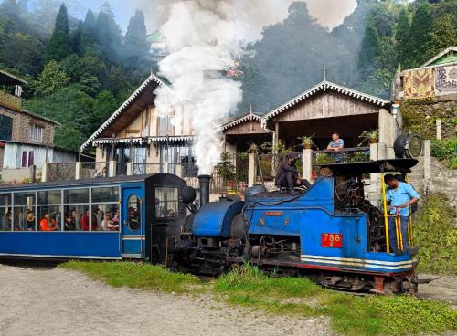 Darjeeling House | Marigold Manor Homestay