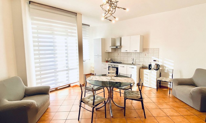 Gragnano Apartment | Marilyn's House. Strategic position between sea, mountains and art.