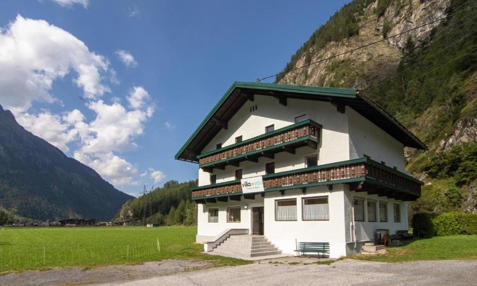 Huben House | Marina III