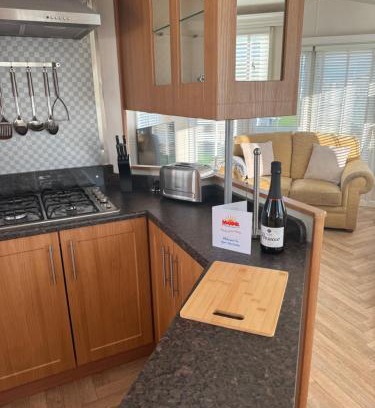 Rhyl House | marine getaways caravan hire winchester