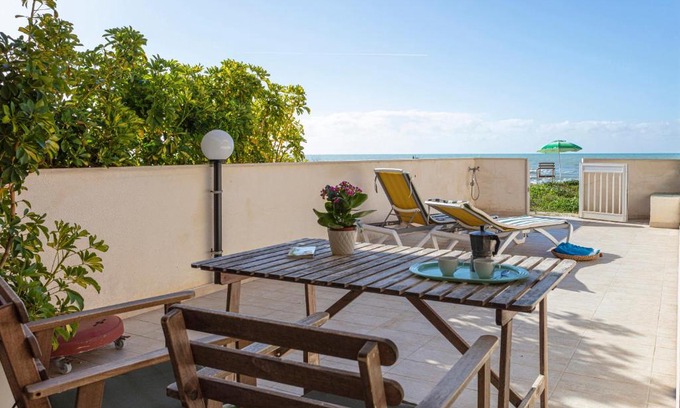 Punta Secca House | Marinella sul mare