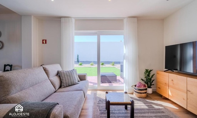 Torres Vedras House | Mario's House - Cozy house near Santa Cruz