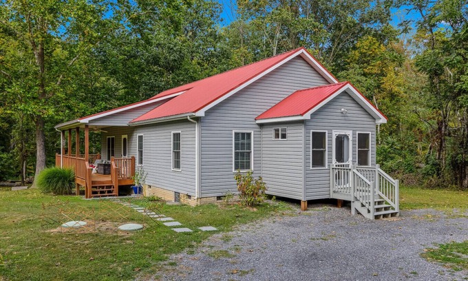 Berkeley Springs Apartment | Mariposa Moon Cottage - Special Experiences Made Here!