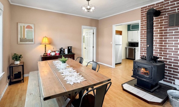Cascade Apartment | Market Street Retreat