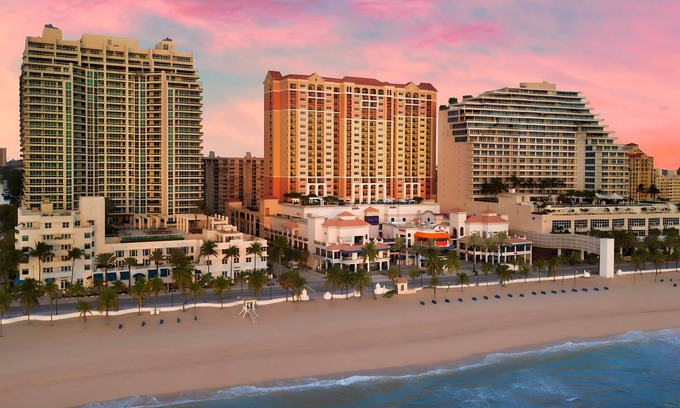 Central Beach Resort | Marriott's BeachPlace Towers - Many Dates Available! - One Bedroom Unit