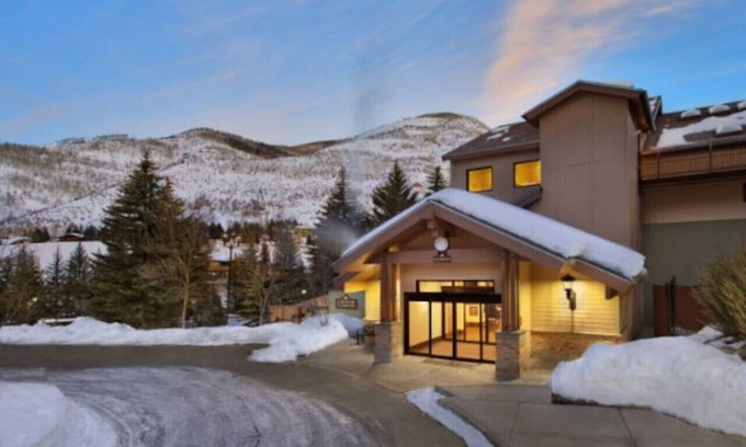 Vail Condo | Marriott`s StreamSide Douglas 1BD Villa sleeps 4