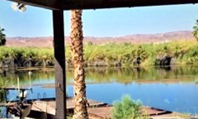 Yuma House | Martinez Lake - Secluded Lakefront property with Private Dock & boat ramp.