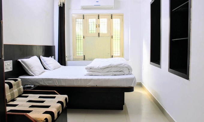 Nathdwara Hotel | Maruti Group of Hotels - Tulsi Hotel