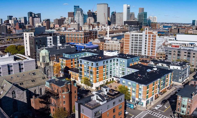 Dudley - Brunswick King Apartment | Marvelous 2-bedroom apartment in Boston with WiFi