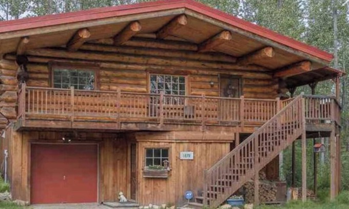 Fairbanks Cabin | Marvelous 3-bedroom cabin on river in Fairbanks
