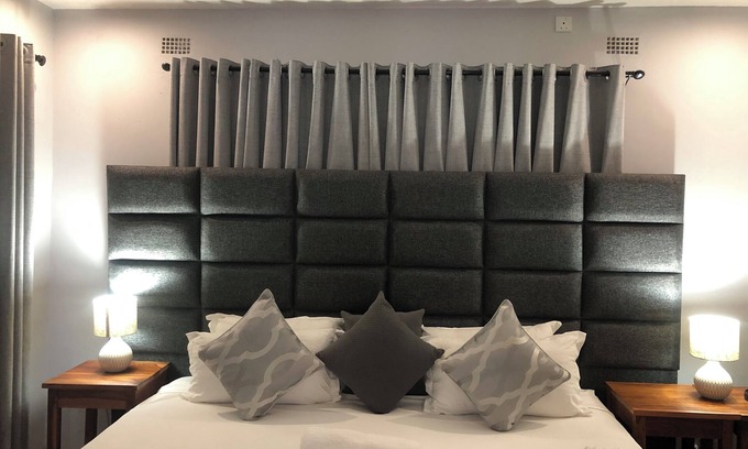 Victoria Falls House | Marvelous 4-bedroom house with WiFi in Victoria Falls