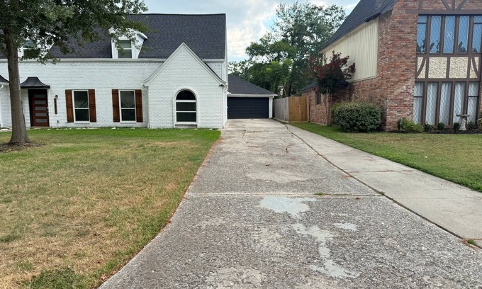 Ponderosa Forest House | Marvelous 5-bedroom house with AC in Houston