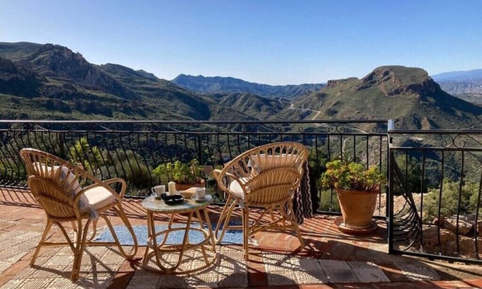 Turre Apartment | Mary-Jo House