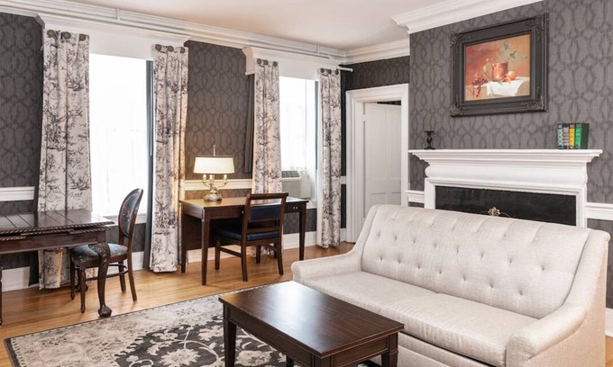 Historic District Hotel | Maryland Inn Suite at Historic Inns of Annapolis, Pet-friendly