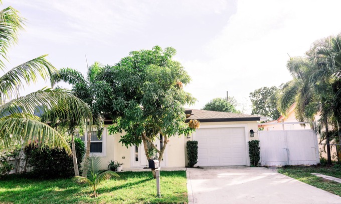Southwest House | MaryLoly House