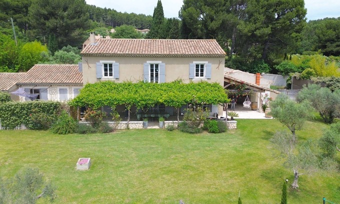 Noves Villa | Mas Carla - Luxury home located in the typical Provençal town of Noves (Bouches-du-Rhône).