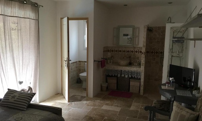 Callas Bed & Breakfast | Mas De Peycavier