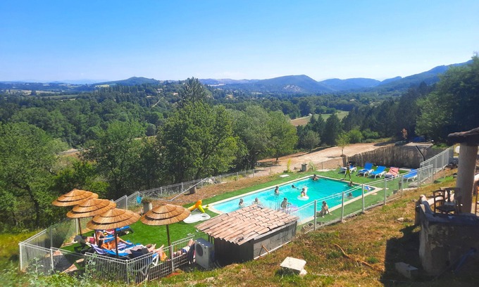 Dauphin Other | MAS LA BELLA VISTA - TIME TO LIVE