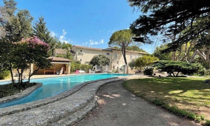 Avignon House | Mas Provençal d'exception - Swimming pool and listed park