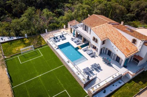 Argeles-sur-Mer Villa | Mas Sureda Soccer field & indooroutdoor pools