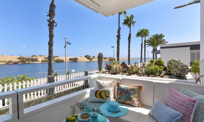 Meloneras Apartment | Maspalomas Beach Apartment Charca 1 by VillaGranCanaria