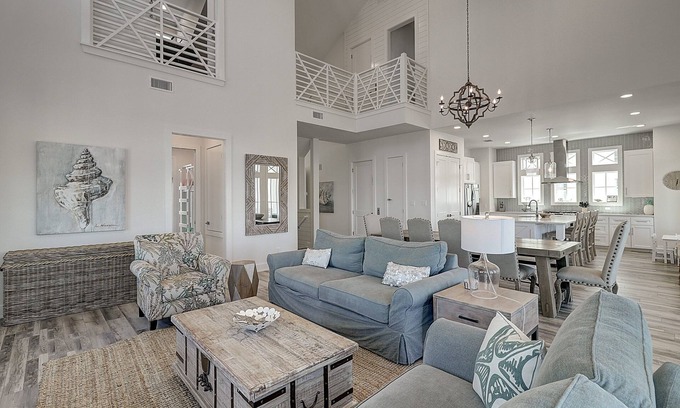 Cinnamon Shore House | Massive Cinnamon Shore Charmer w/Game Room, Private Hot Tub+Amenity Access