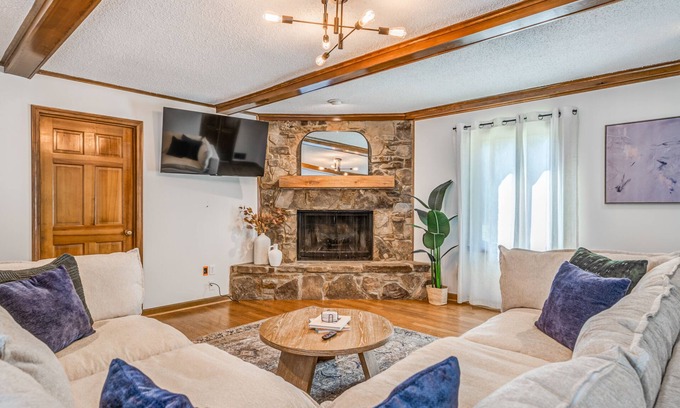 East Memphis House | Massive Home in East Memphis
