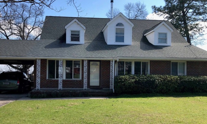 Gracewood House | Masters Home in Faith Village, Large Open Floor Plan & Kitchen, Whirpool Bathtub