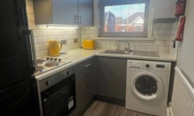 Eastleigh Apartment | Matipa-Given Apartments Eastleigh Southampton - Apartment - Ground Floor