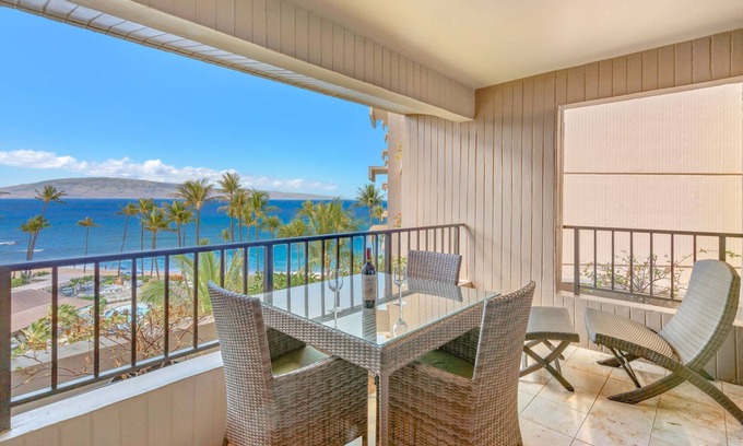 Kaanapali Condo | Maui Resort Rentals: Kaanapali Alii 241 - Interior Courtyard 2BR with Stunning Ocean Views from Nearly Every Room!