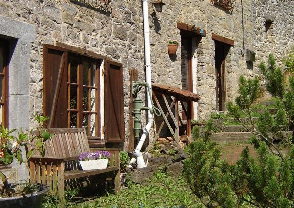 Hastiere-Lavaux House | Maurenne