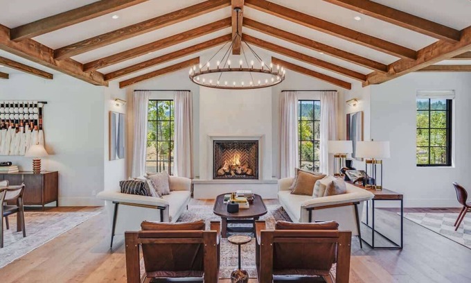 Santa Rosa House | Mayacama Manor - Sonoma Retreat