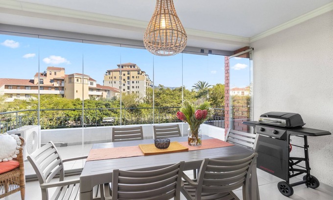 Century City Apartment | Mayfair 246 - One Bedroom Apartment, Sleeps 3